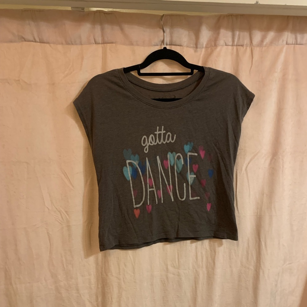 cute T shirt with print in front